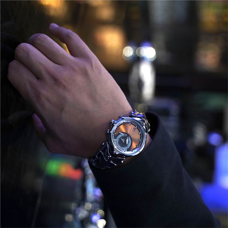 JUDGE | Steel Band Retro Quartz Watch