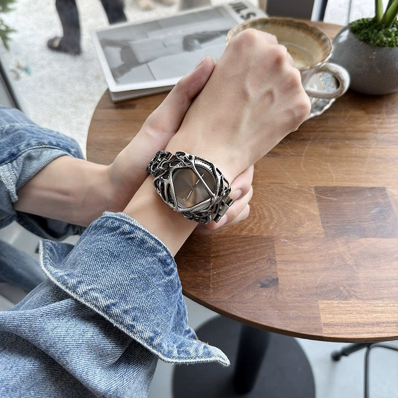 SPIDER | Alabaster Hip-Hop Quartz Watch