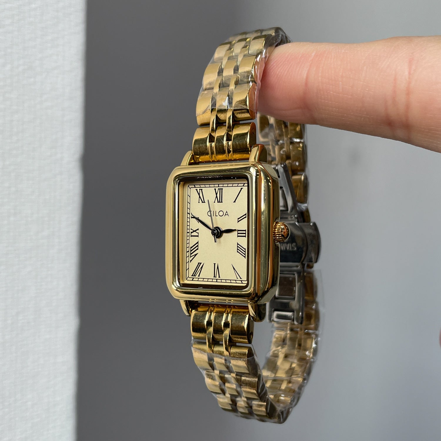 GOLD BRICK | Vintage Small Classic Watch UAE