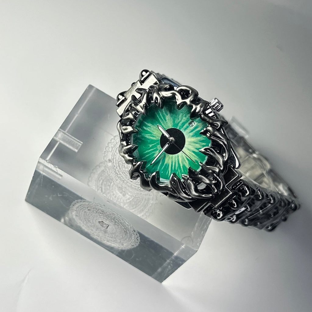 ALIEN CLAW | Luminous Futuristic Quartz Watch
