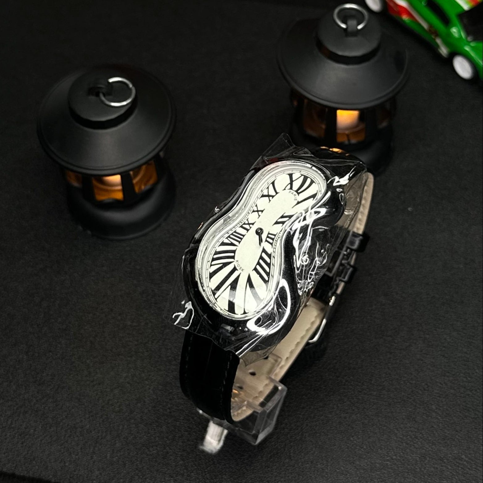 MELT | Distorted Face Y2K Quartz Watch