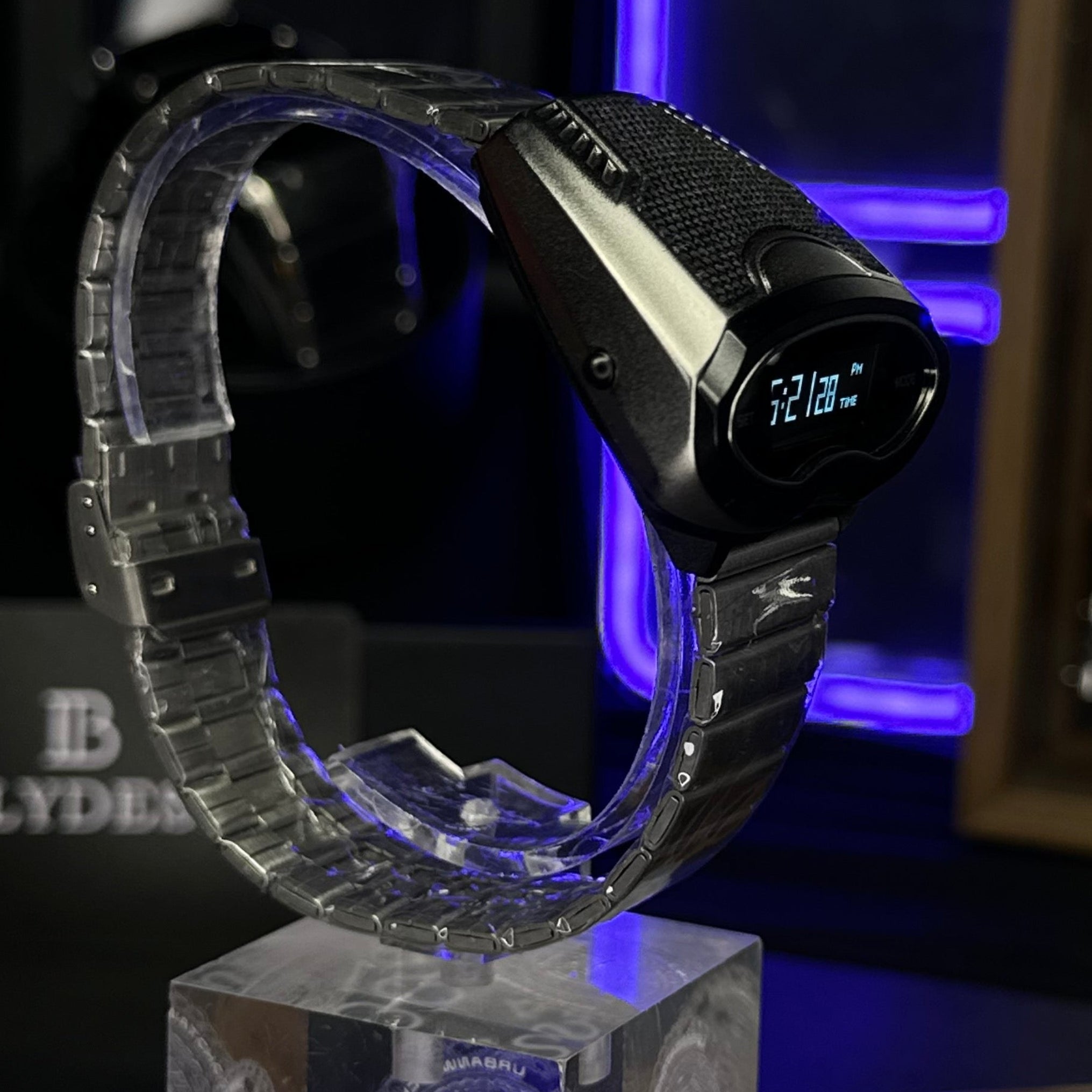 CYBER S-2000 | Digital Futuristic Wristwatch