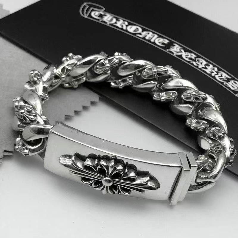 GOTHIC CROSS — Charm Bracelet
