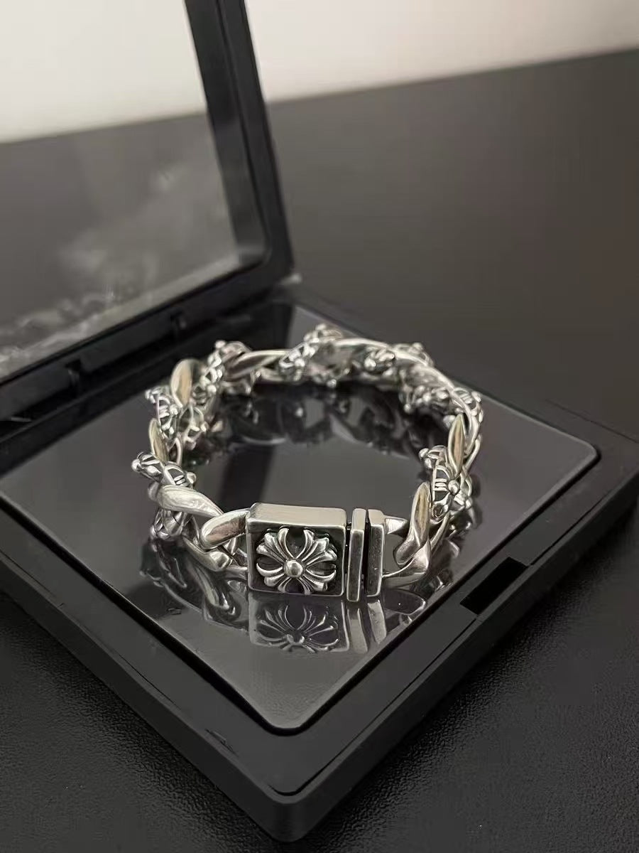 CROSS LINK — Gothic Wristband