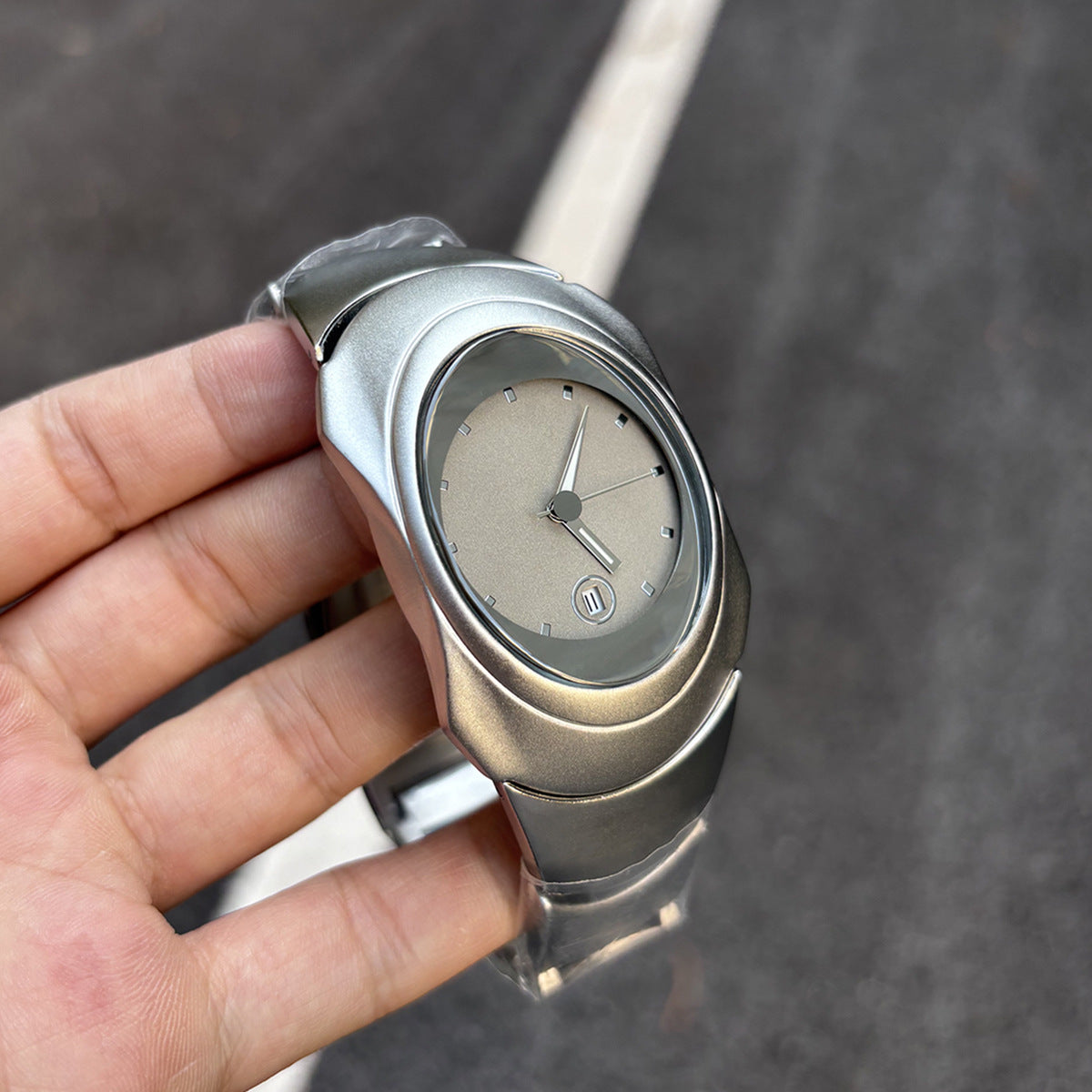 OAKLEY TIMEBOMB | Futuristic Chrome Quartz Watch