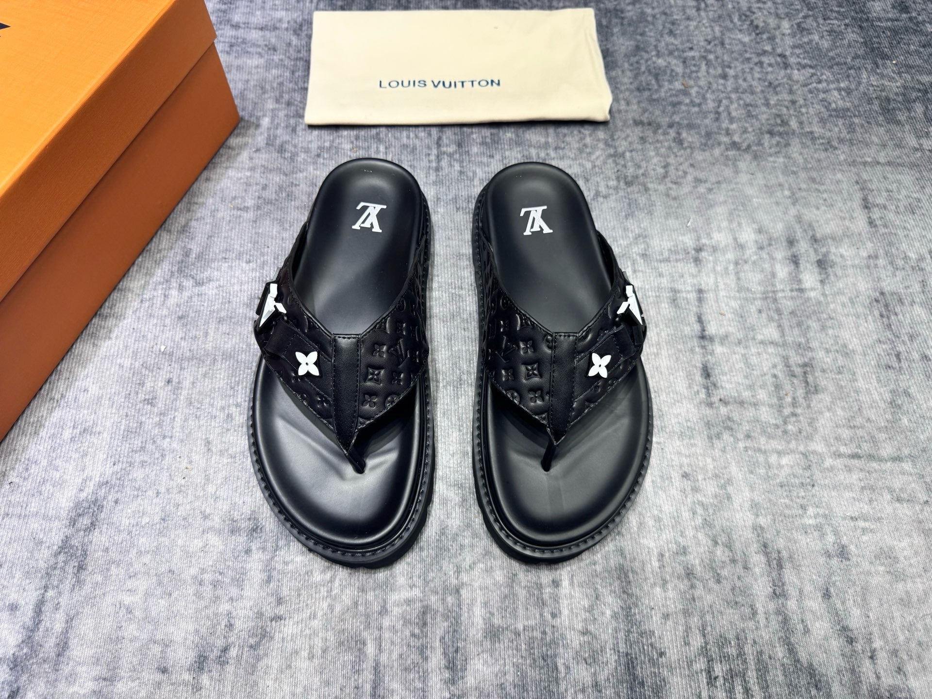LETTER SLIDE | Classic Logo Luxury Slippers UAE