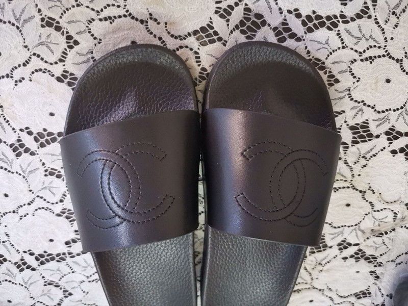 FLIP ELITE | Genuine Leather Luxury Flip-Flop Slides UAE