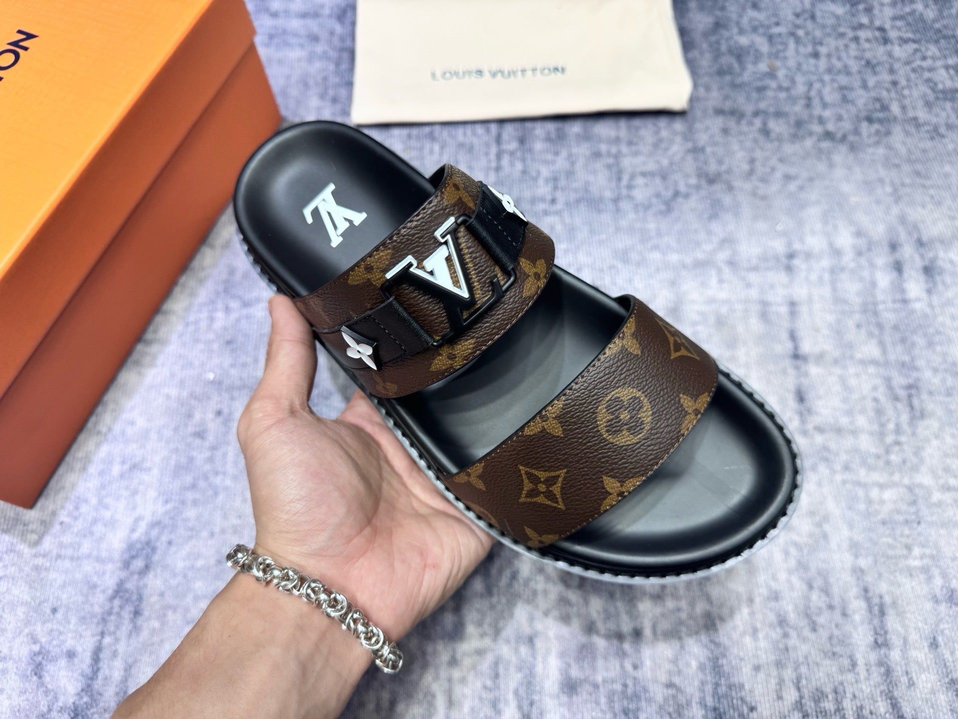 LETTER SLIDE | Classic Logo Luxury Slippers UAE